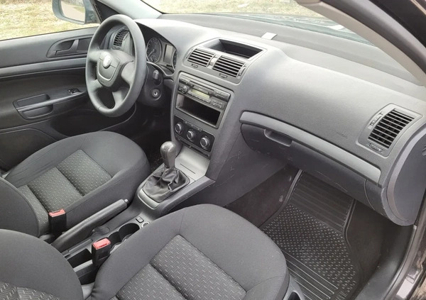 Skoda Octavia cena 24990 przebieg: 179000, rok produkcji 2011 z Kutno małe 466